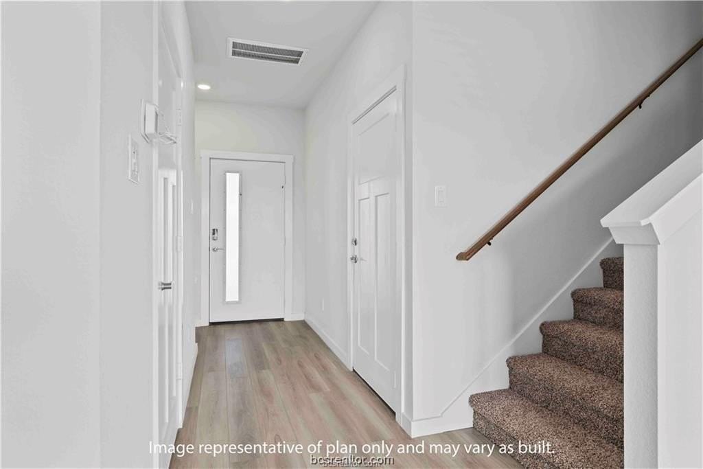 975 Lady Bird Ln - Photo 2 of 19