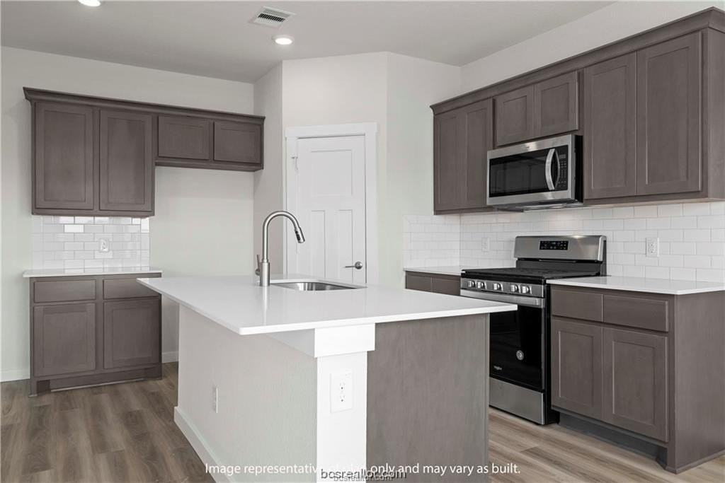 975 Lady Bird Ln - Photo 4 of 19