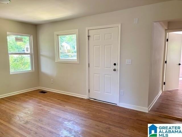 1509 57th St W - Photo 3 of 16