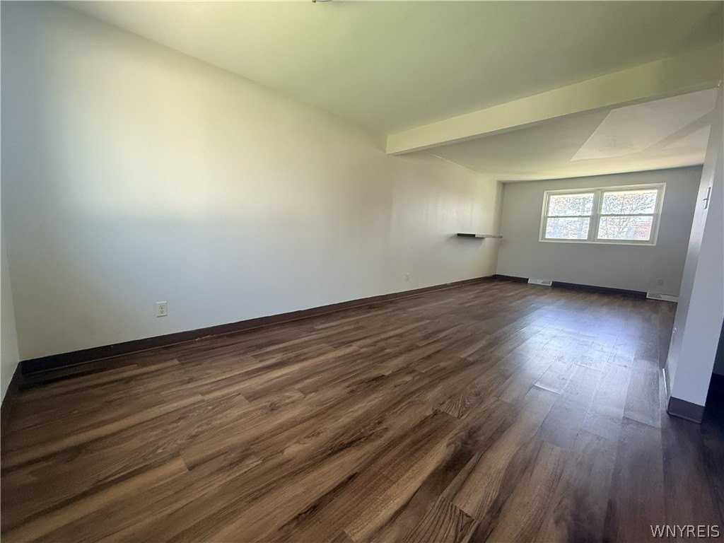 3365 Mckinley Pkwy - Photo 5 of 9