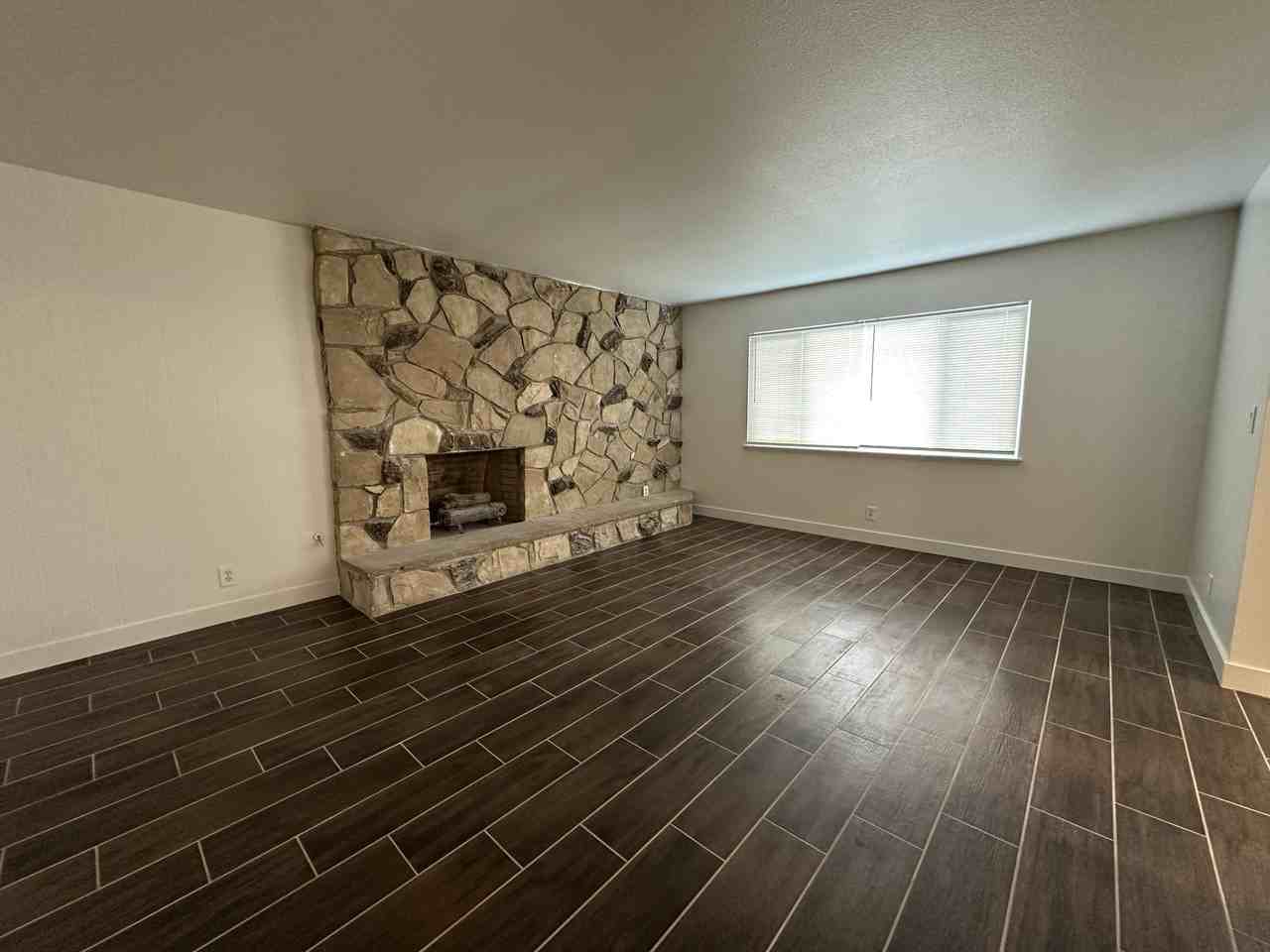 4080 Locust St #1 - Photo 5 of 25