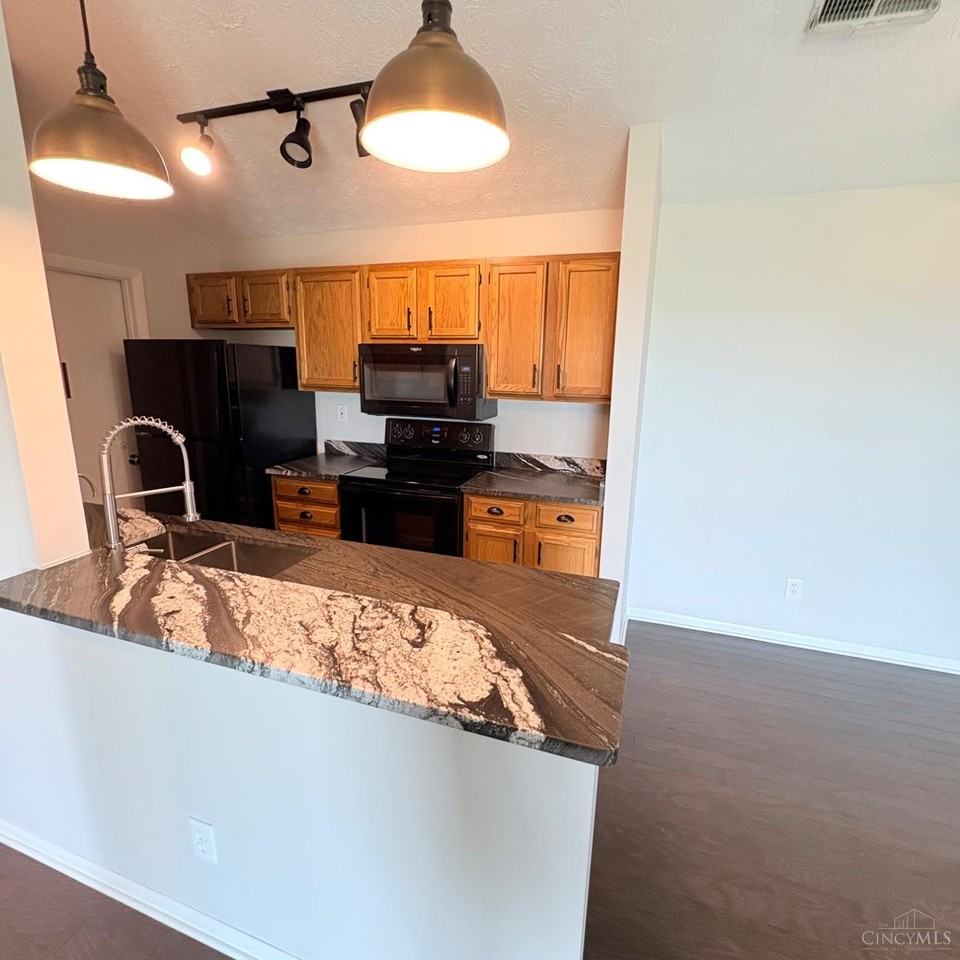 8939 Eagleview Dr #10 - Photo 5 of 22