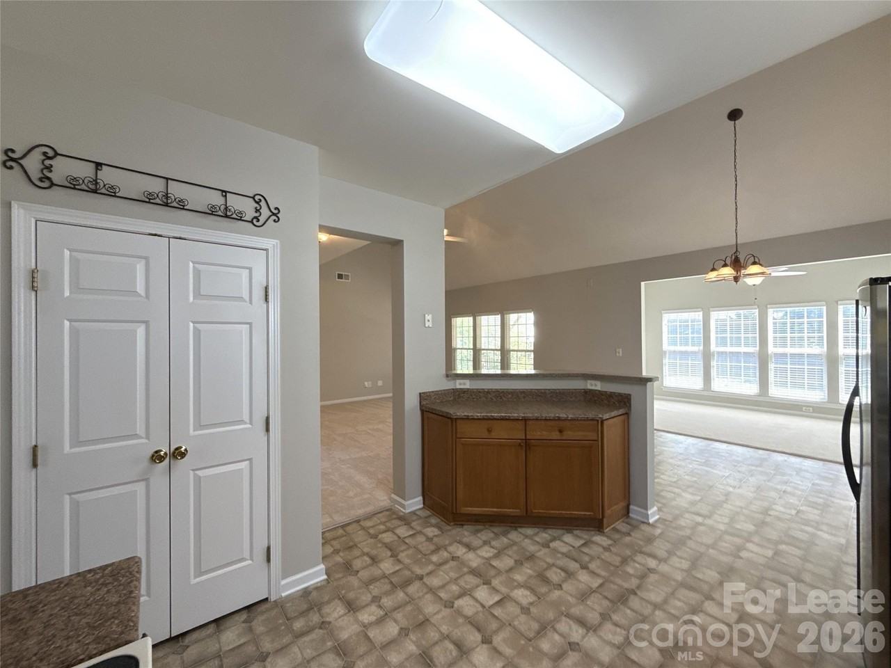 2140 Pineapple Ct - Photo 4 of 19