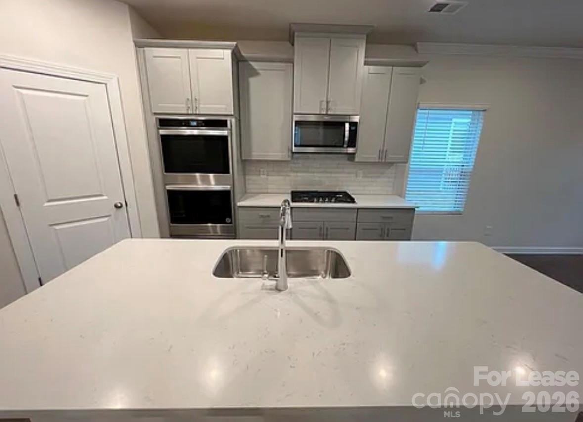 826 Windage Way - Photo 5 of 32