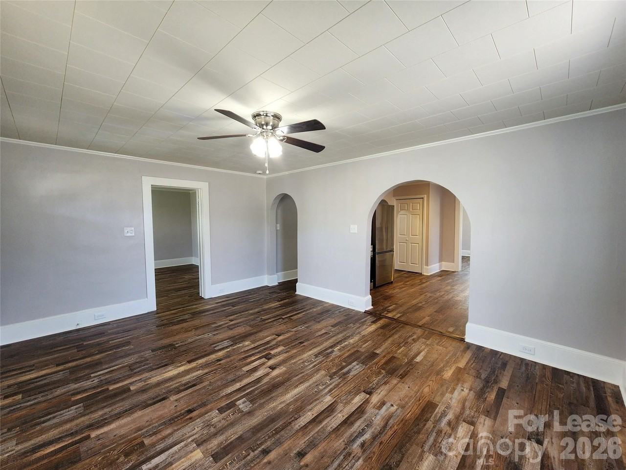 127 Poplar St - Photo 3 of 21