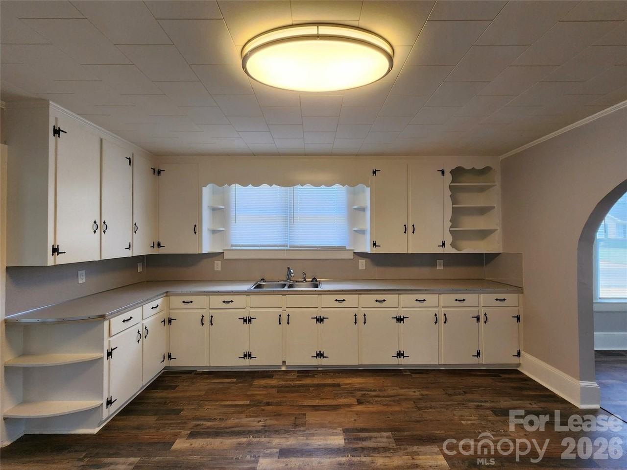 127 Poplar St - Photo 6 of 21