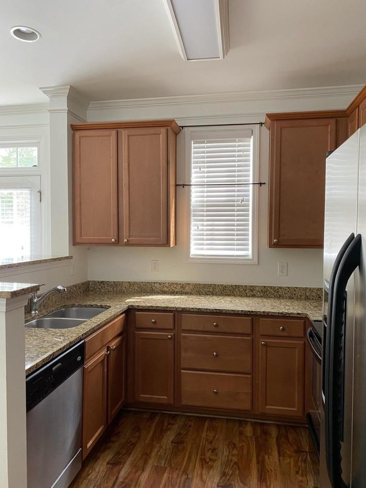 766 Certificate Ct - Photo 3 of 12