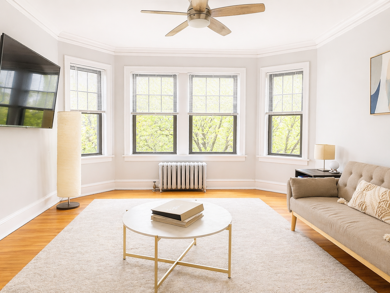 3600 N Claremont Ave #A3 - Photo 2 of 7