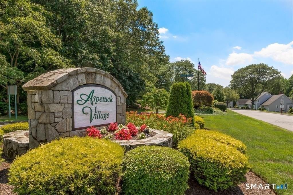 309 Aspetuck Trl #309 - Photo 3 of 20