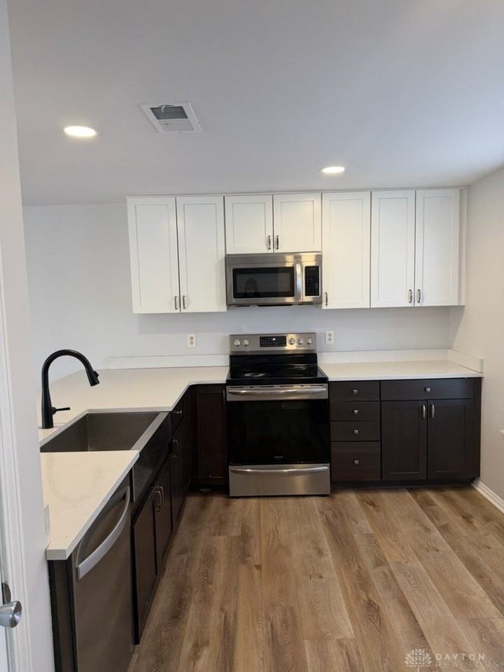 2174 Chapel Dr - Photo 6 of 18