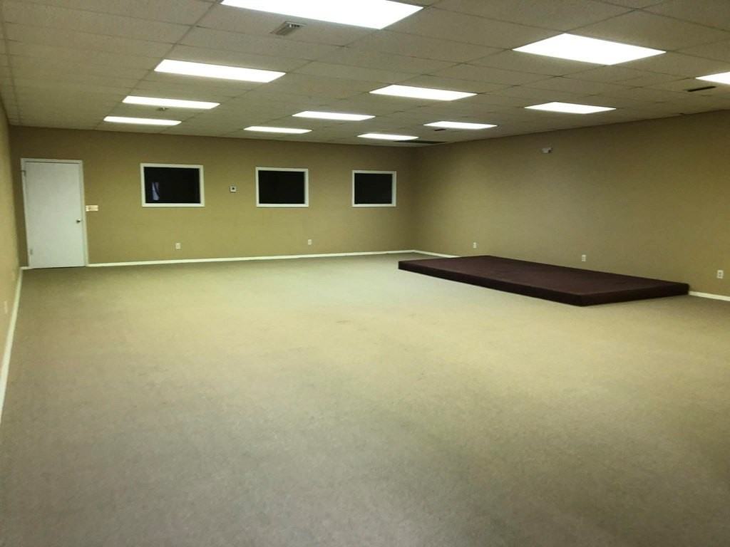 1934 Wise Dr - Photo 3 of 8