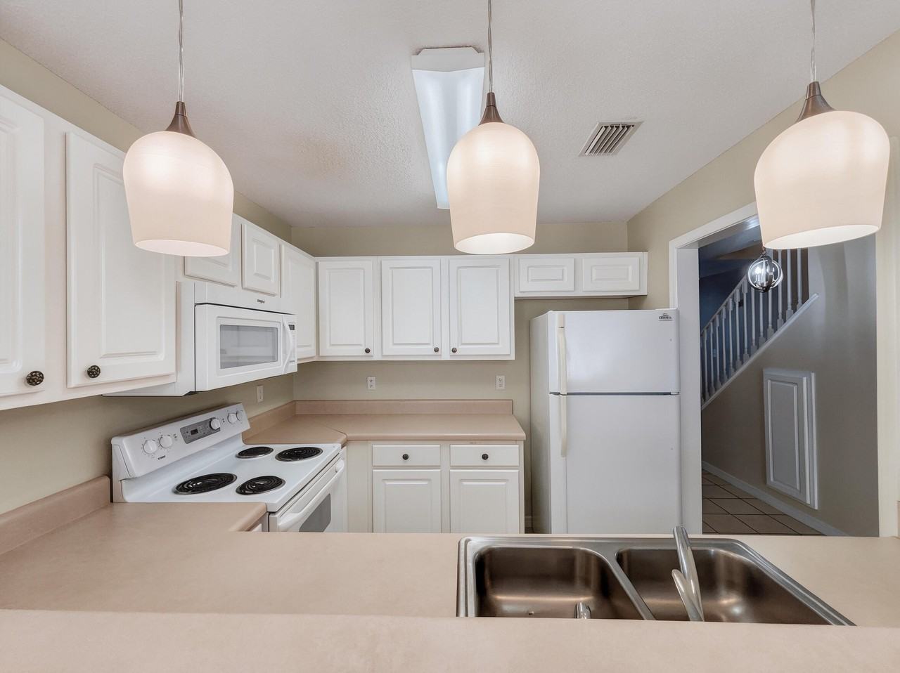 977 Scenic Oak Ln - Photo 7 of 15