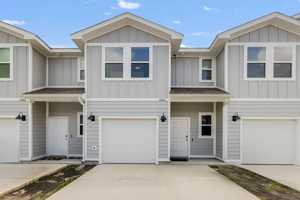 featured image of 1004 Mclaren Cir