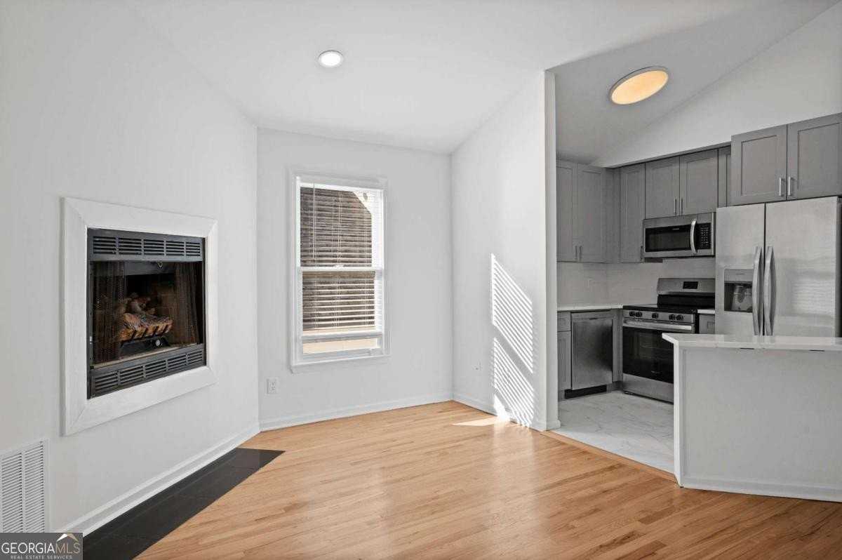 567 Winton TER NE E - Photo 5 of 13