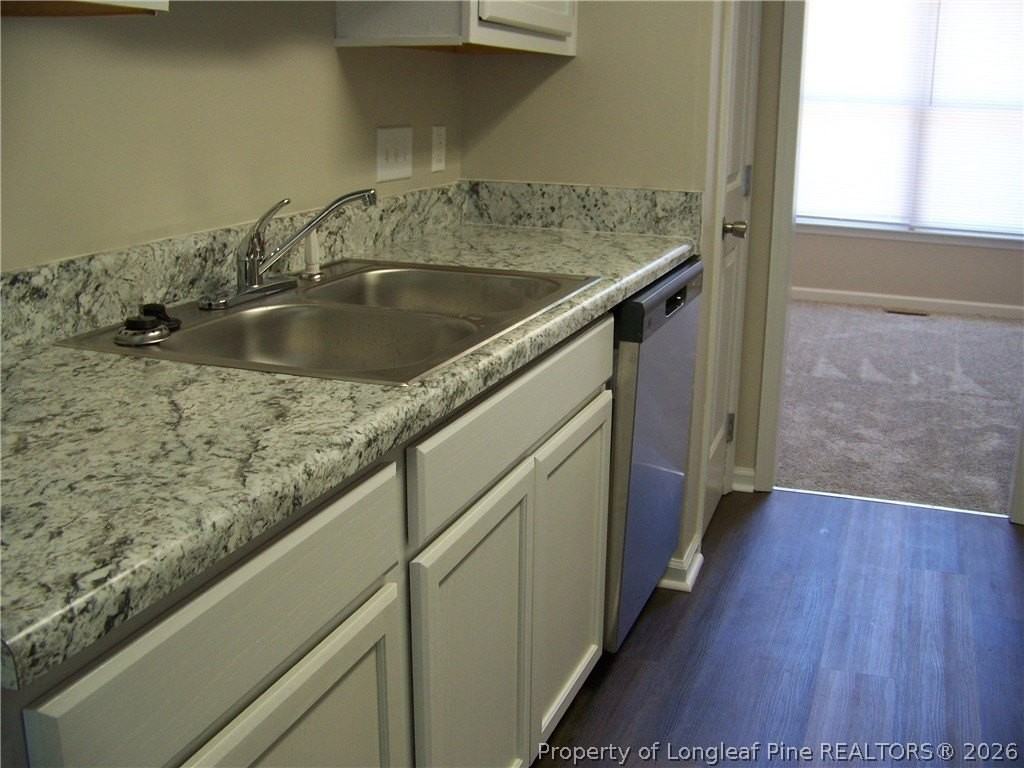 1981 Wheeling St - Photo 6 of 29