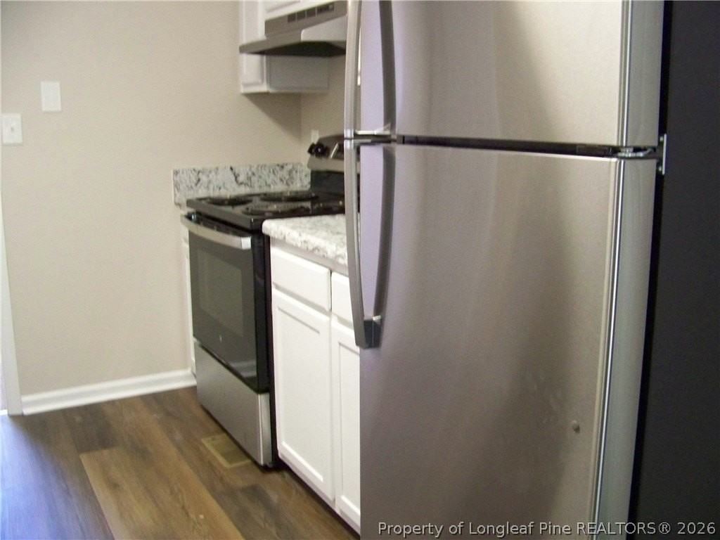 1981 Wheeling St - Photo 7 of 29