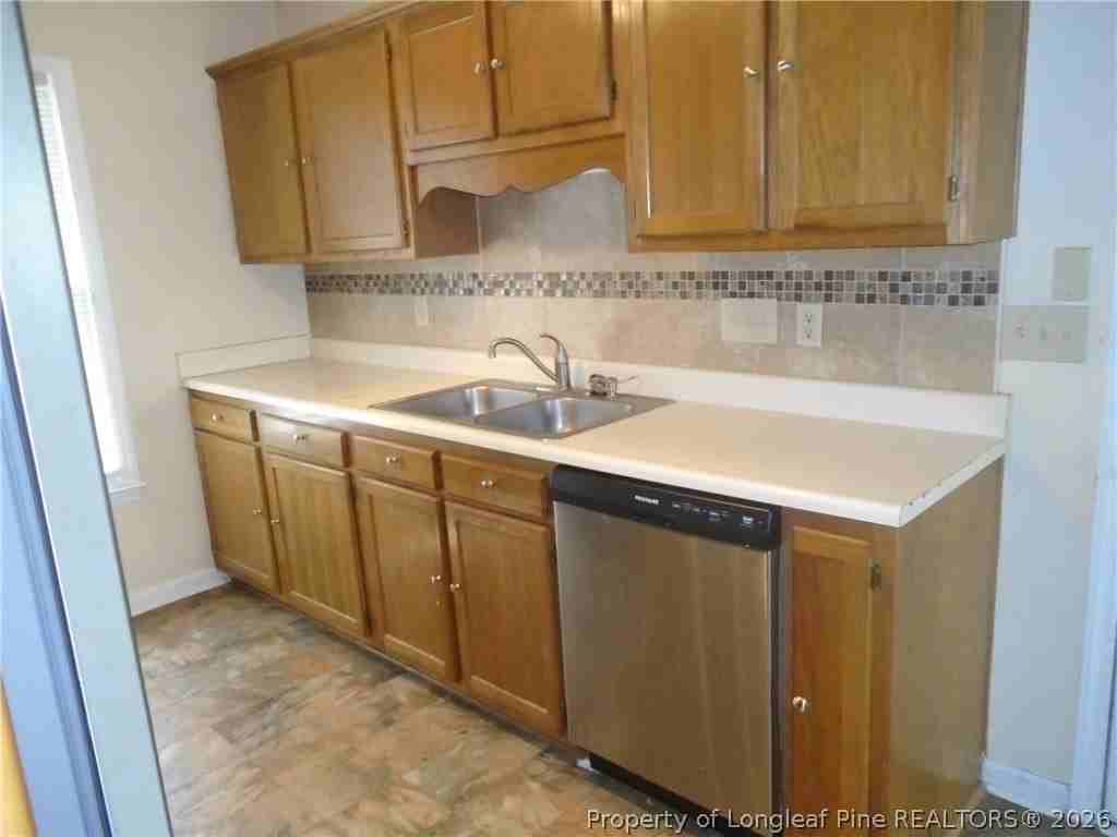 6334 Greycliff Dr - Photo 3 of 22