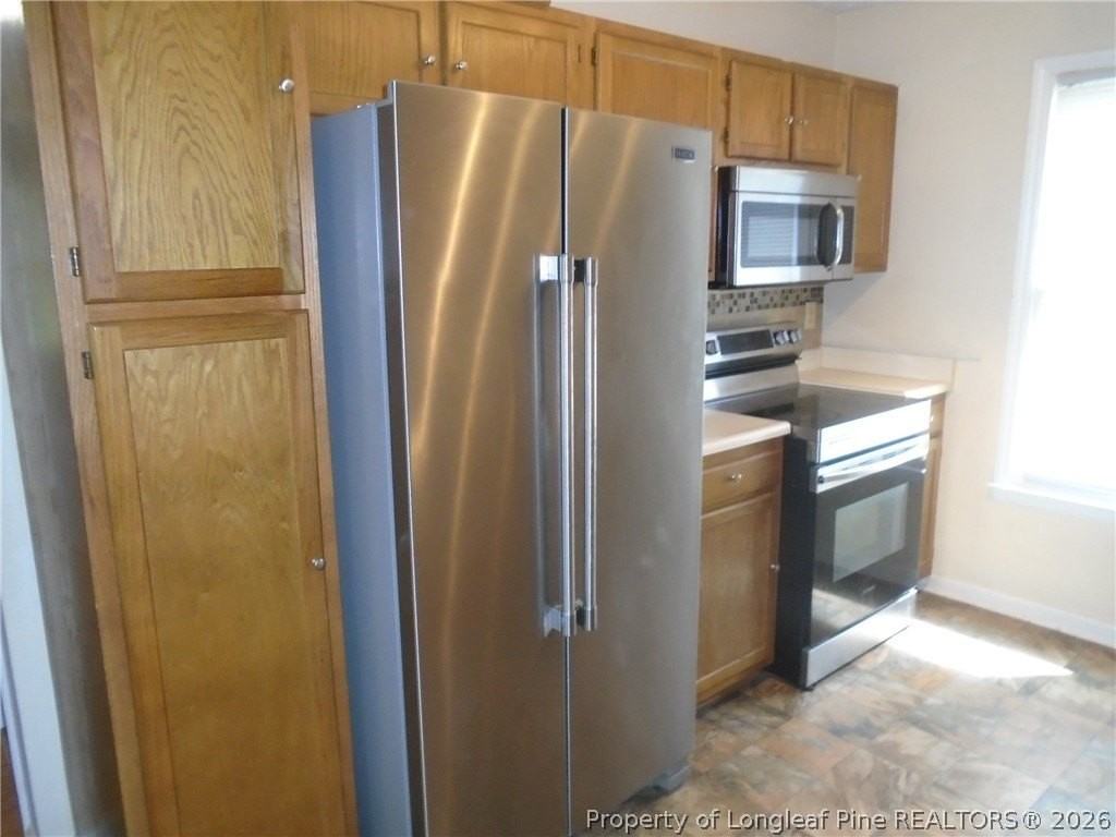 6334 Greycliff Dr - Photo 4 of 22