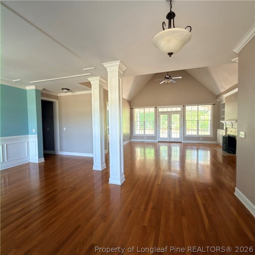 3686 Linden Rd - Photo 3 of 48