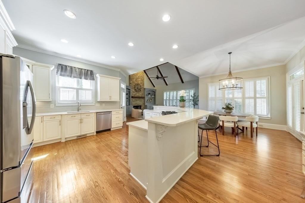 11180 West Rd - Photo 3 of 50
