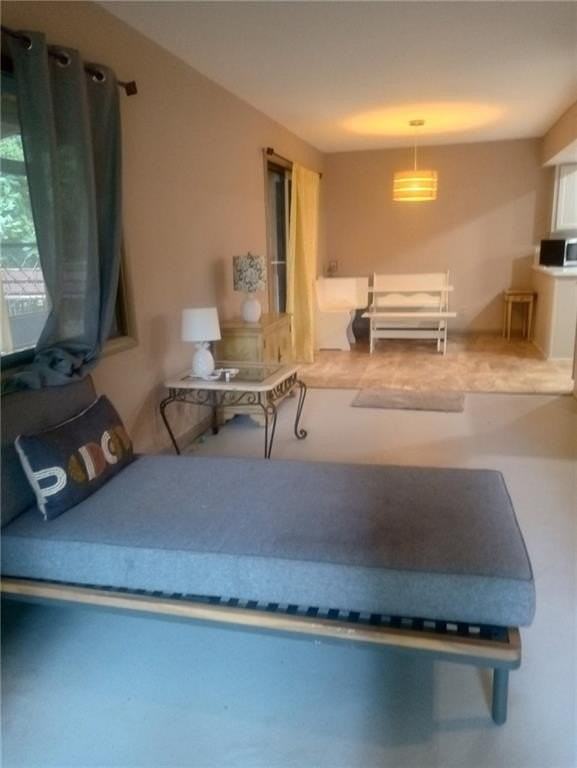 1145 Northshore Dr - Photo 3 of 8