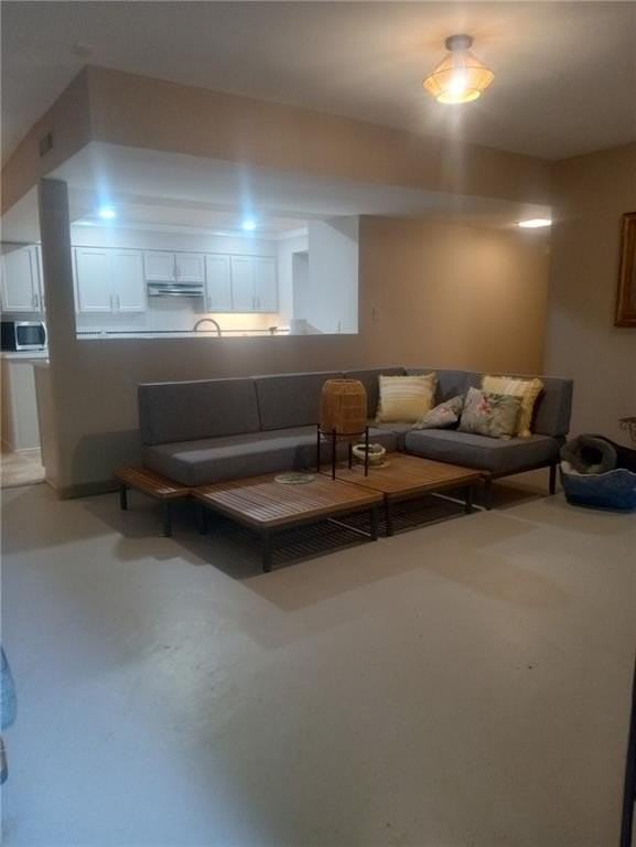 1145 Northshore Dr - Photo 5 of 8