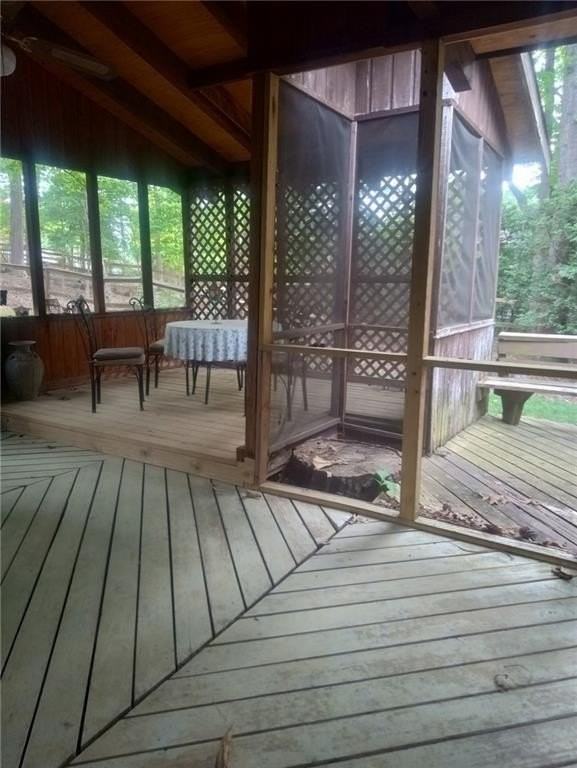 1145 Northshore Dr - Photo 7 of 8