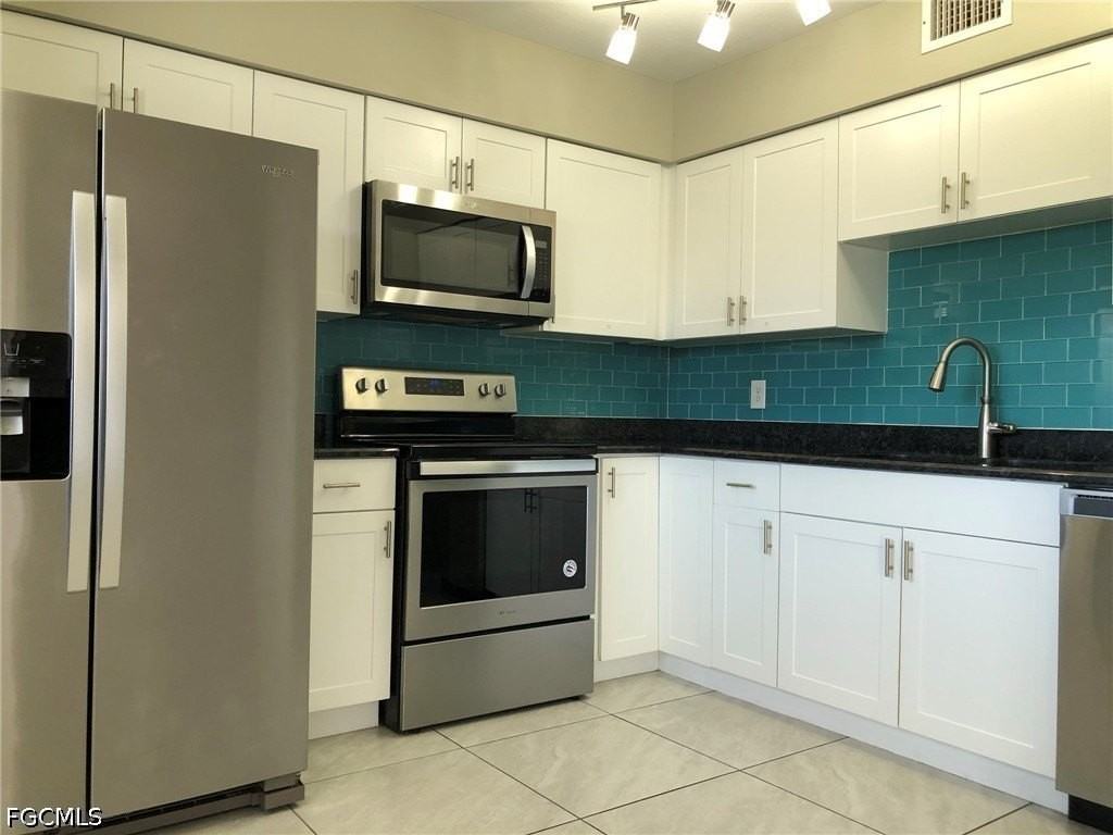 4781 Orange Grove Blvd #7 - Photo 4 of 38