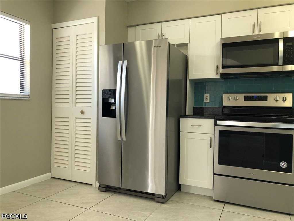 4781 Orange Grove Blvd #7 - Photo 5 of 38