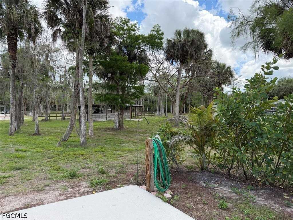 1818 Richards St - Photo 2 of 7