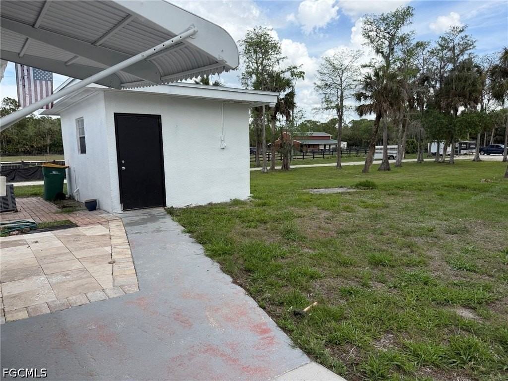 1818 Richards St - Photo 6 of 7