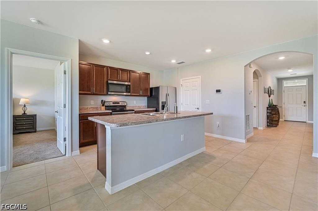 10507 Crossback Ln - Photo 5 of 19