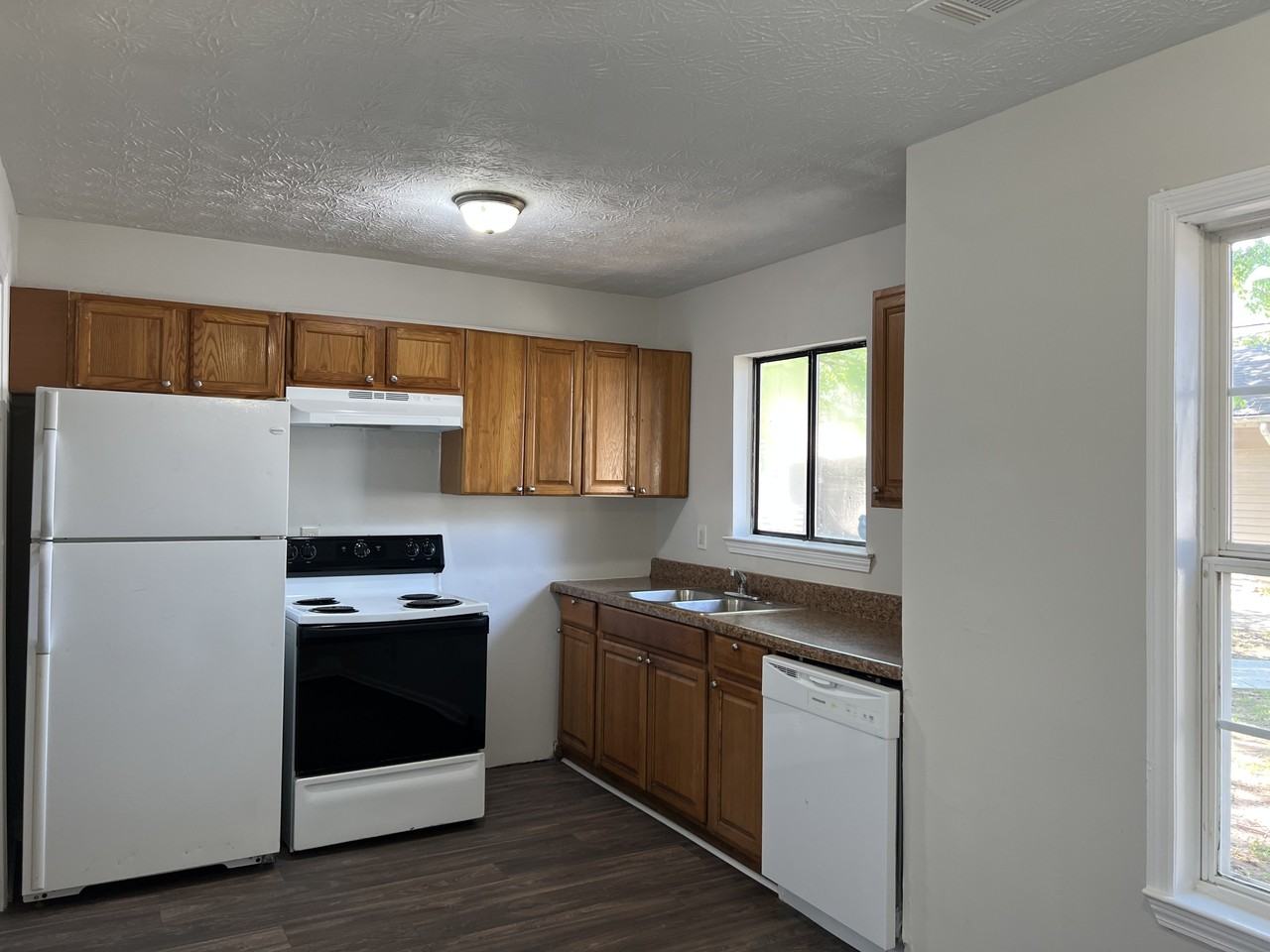 5812 Trent Walk Dr #1 - Photo 4 of 10