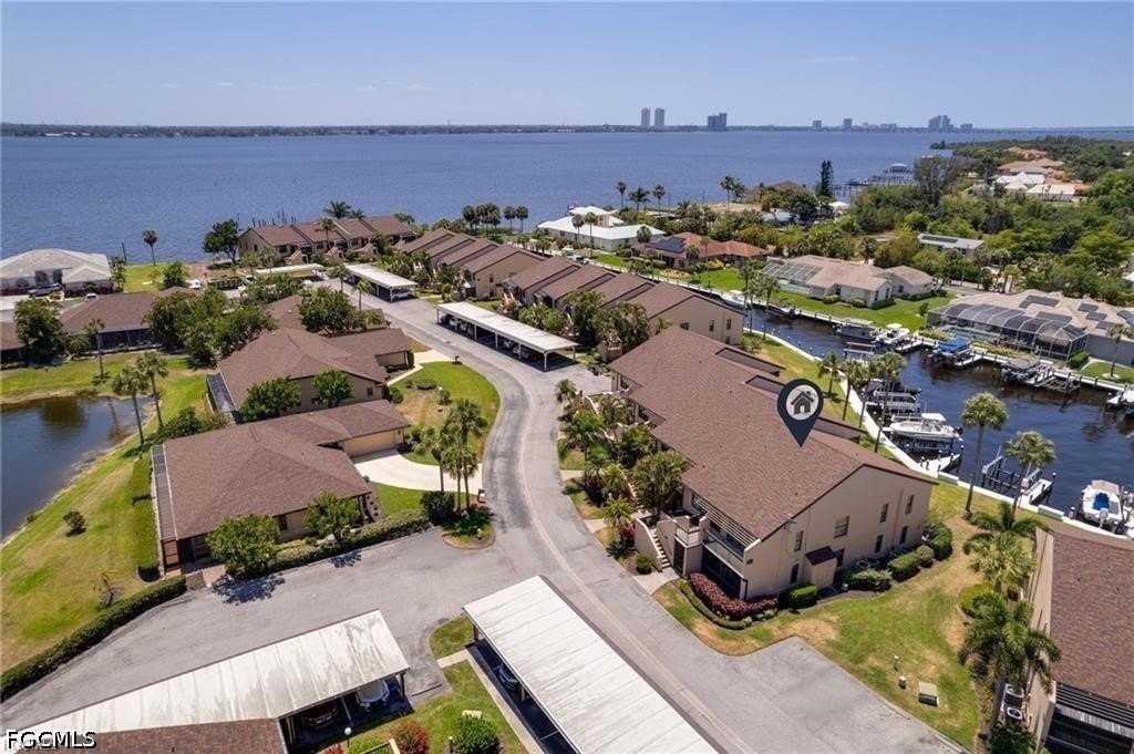 15489 Admiralty Cir #5 - Photo 3 of 19