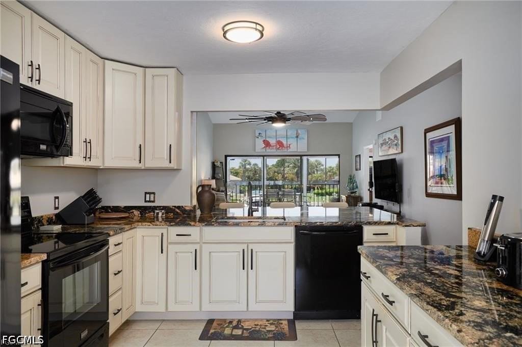 15489 Admiralty Cir #5 - Photo 7 of 19