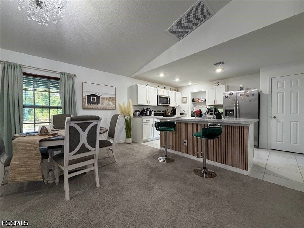 926 Ne 33rd St - Photo 5 of 22