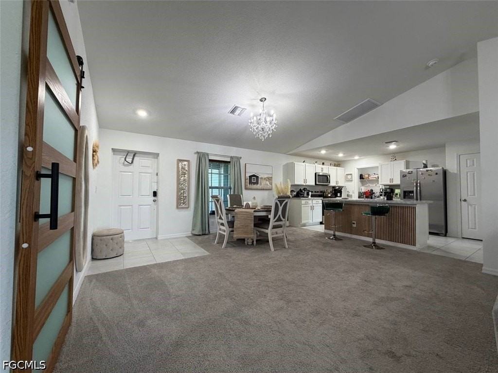 926 Ne 33rd St - Photo 6 of 22