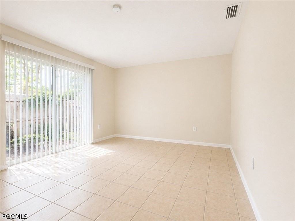 2105 Canal St #3 - Photo 6 of 8