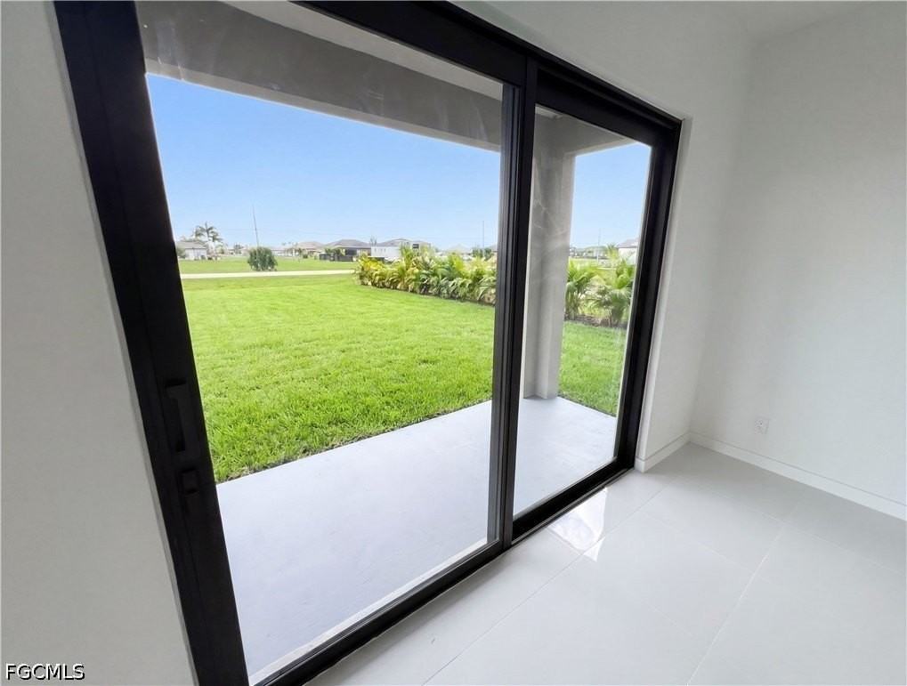 4402 Nw 34th Ter - Photo 5 of 24