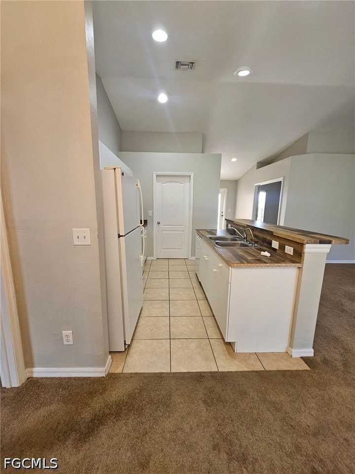 1156 Nw 5th Pl - Photo 7 of 27