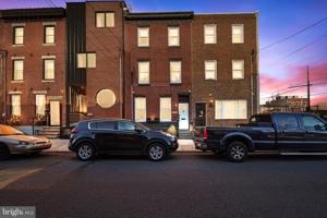 featured image of 2443 E Cumberland St