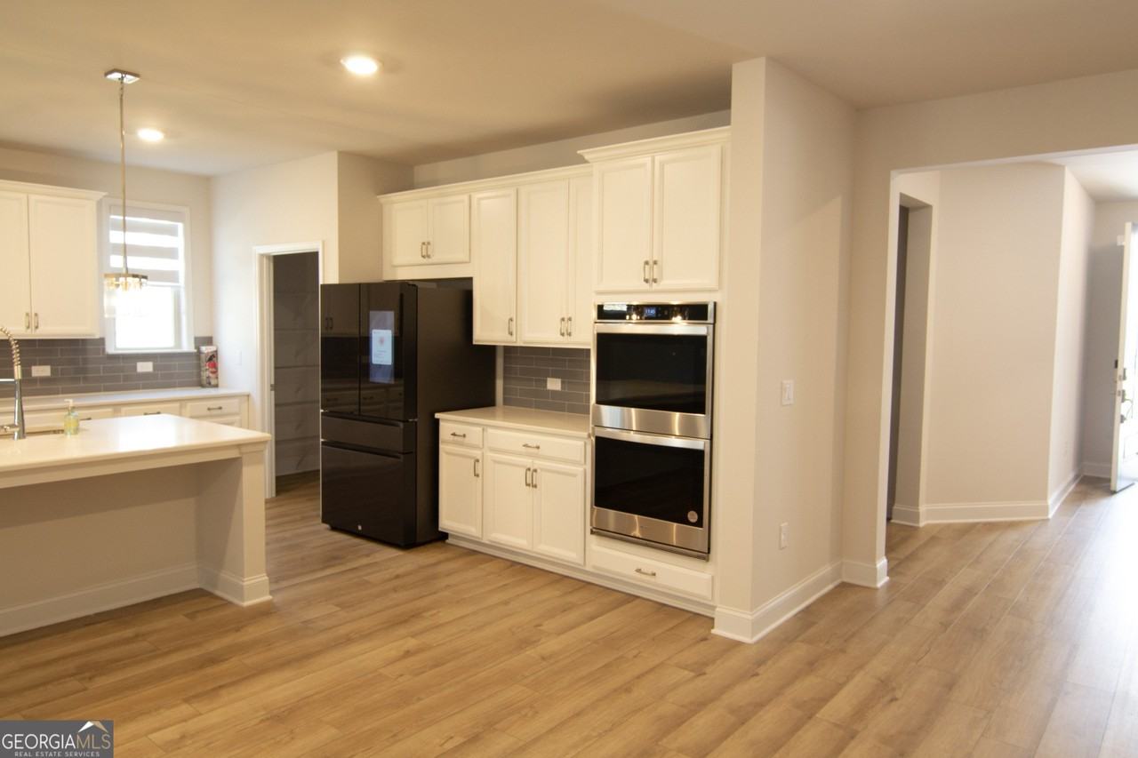 2472 Knob Creek Rd - Photo 4 of 27