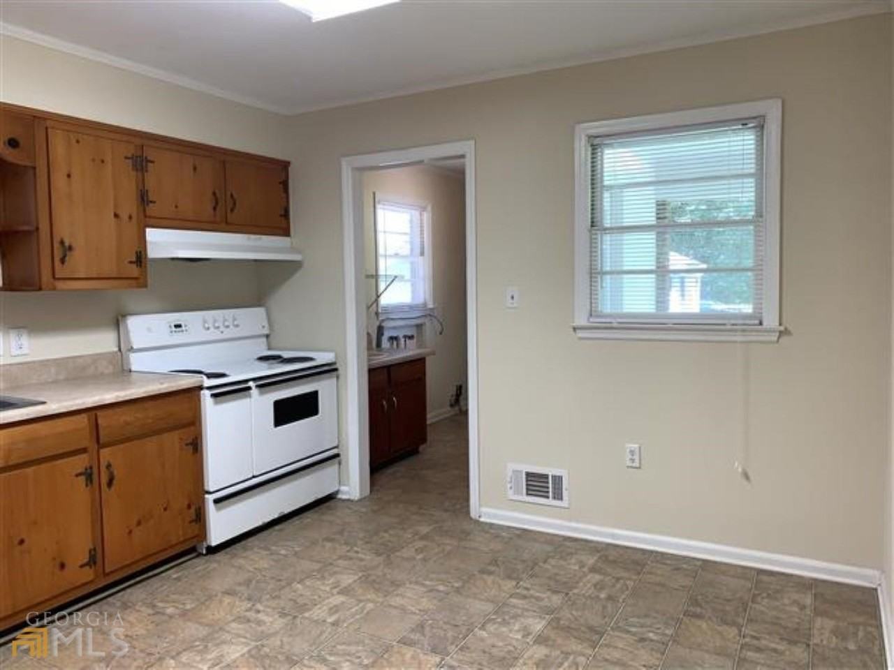 6 Ozmore St - Photo 5 of 21