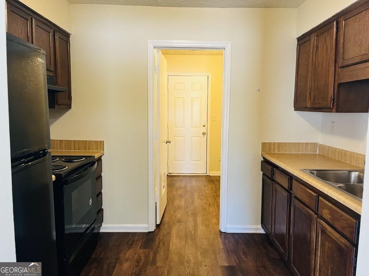 165 Pine Ter #165 - Photo 6 of 19