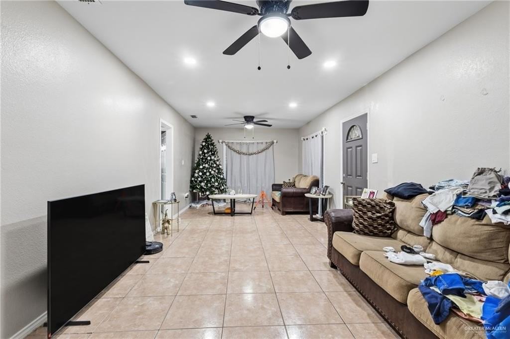 700 E Sam Houston Blvd - Photo 4 of 19