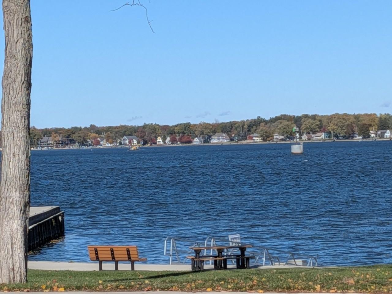 1674 S Shore Dr - Photo 4 of 20