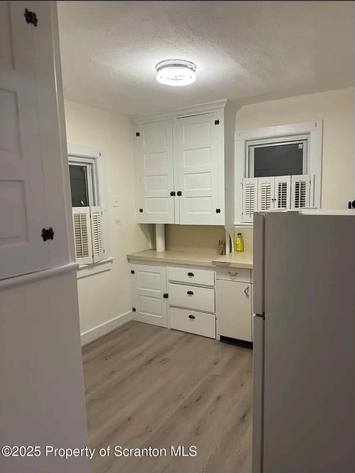 1116 Fairfield St - Photo 2 of 11