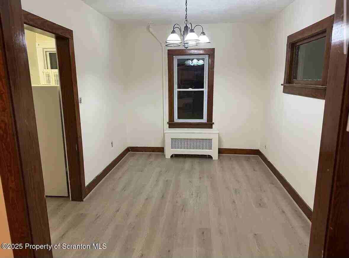 1116 Fairfield St - Photo 4 of 11