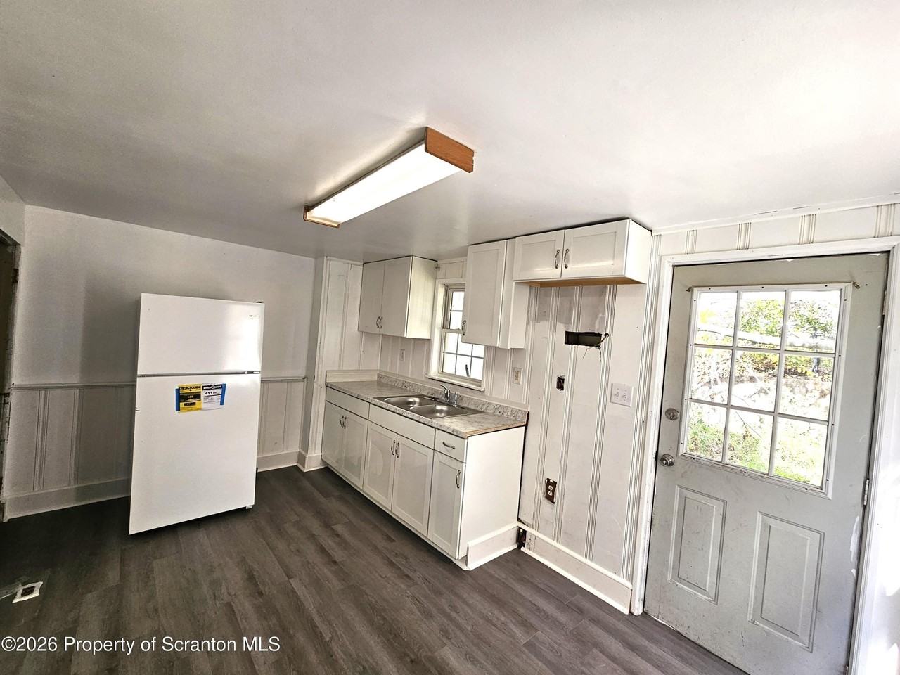 907 Green Ridge St - Photo 5 of 12