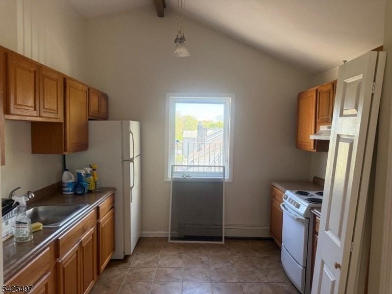 74 Spring St - Photo 2 of 9